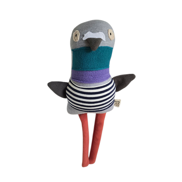 Larry the Pigeon